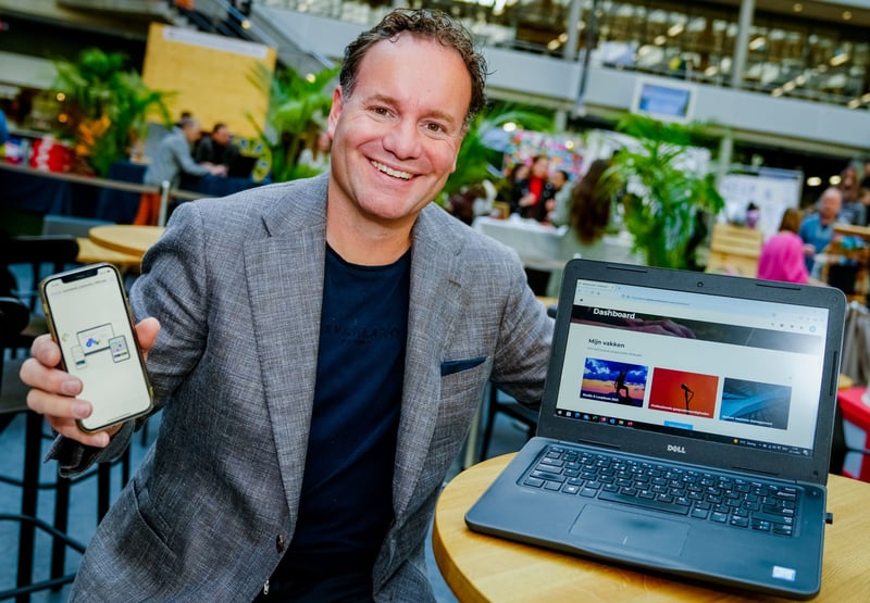 Geen traditionele studieboeken: lessen zijn geïnspireerd door games Geen traditionele studieboeken: lessen zijn geïnspireerd door games