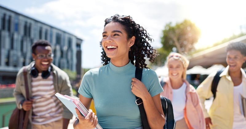 Embedding Experiential Learning on Capstone Projects